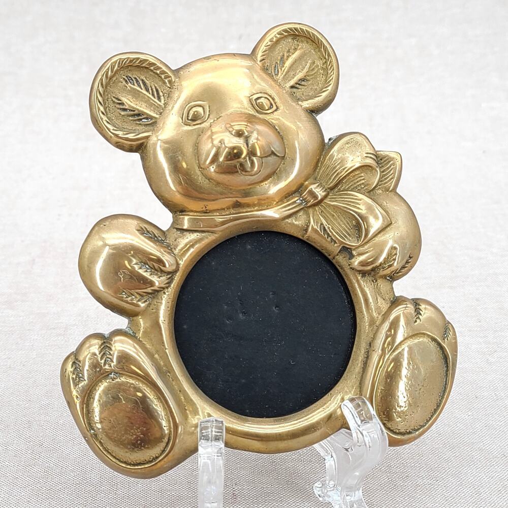 Vintage 1980s Brass Teddy Bear Picture Frame 5" x 4.5" for‎ 2" Round Photo